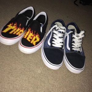 2 pairs of vans